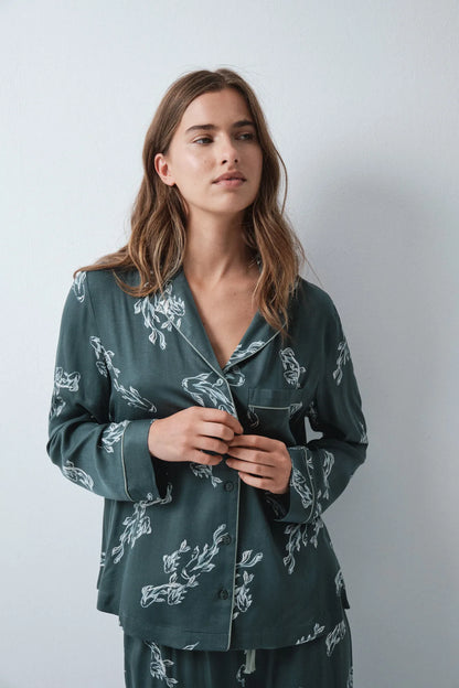 Women Secret Bottle Women Green Classic Pyjamas with Fish Print SKU: 3594749_20 Image 02