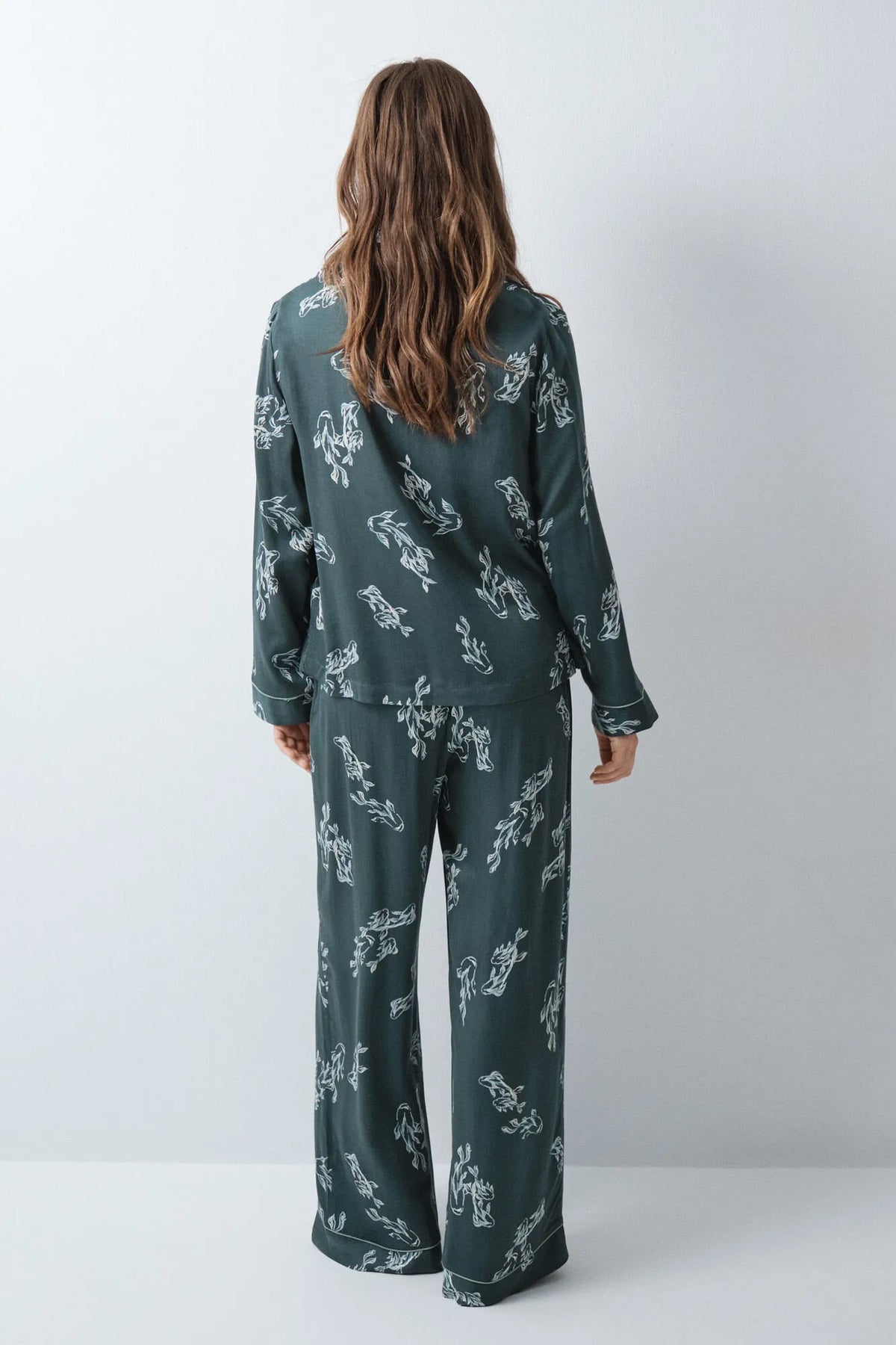 Women Secret Bottle Women Green Classic Pyjamas with Fish Print SKU: 3594749_20 Image 05