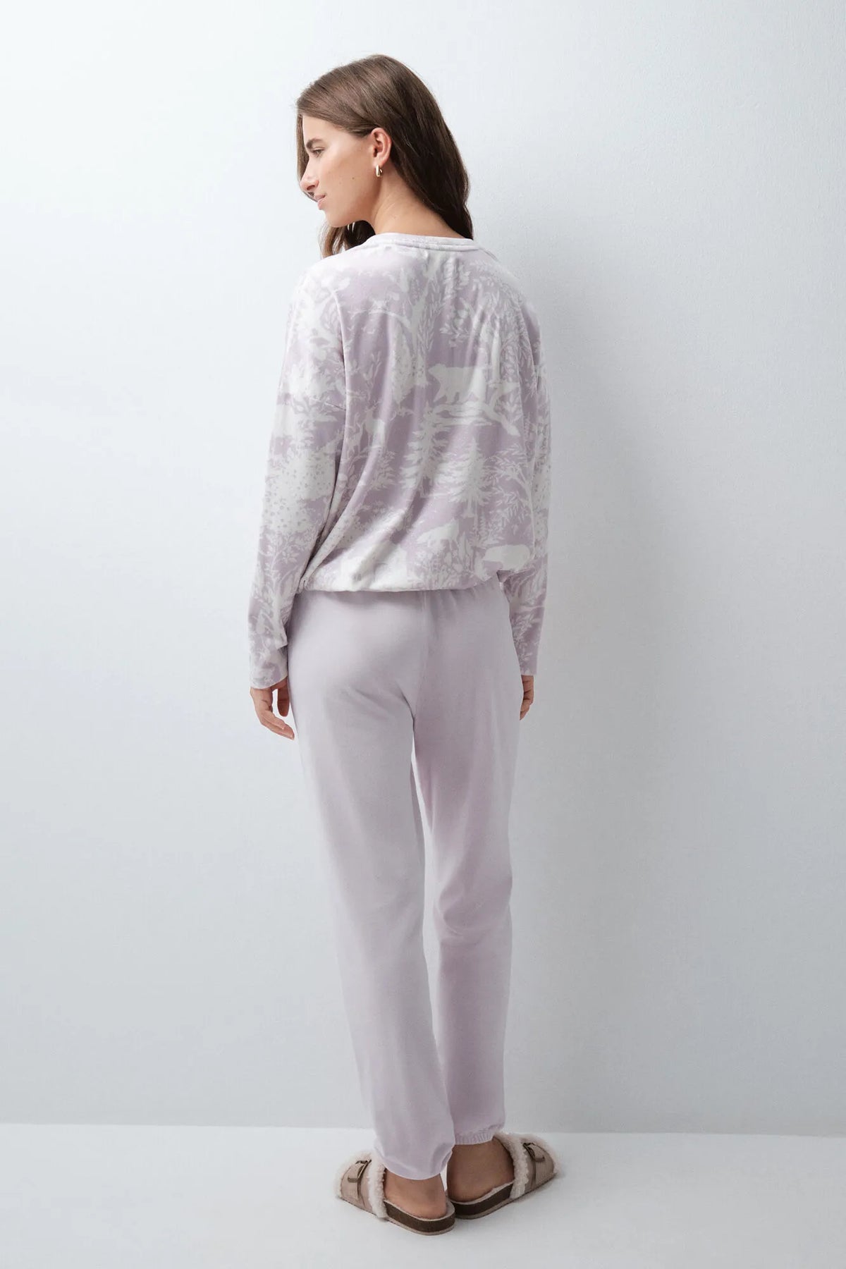 Women Secret Purple/Lilac Women Mauve Velvet Long Pyjamas SKU: 3594803_79 Image 04