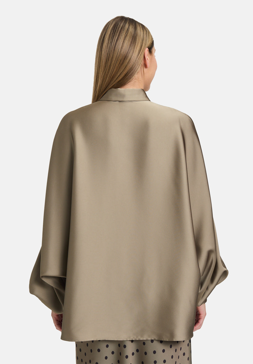 Vera Mont_Turf_Satin Blouse with Collar_3596-4262_7387_04