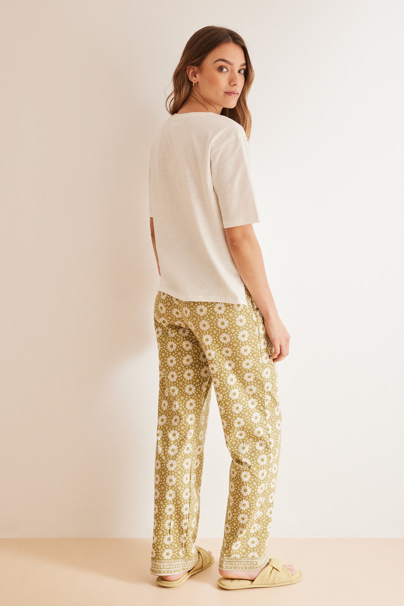 Ivory Short Sleeves Long Pant Pyjama_3597373_96_06