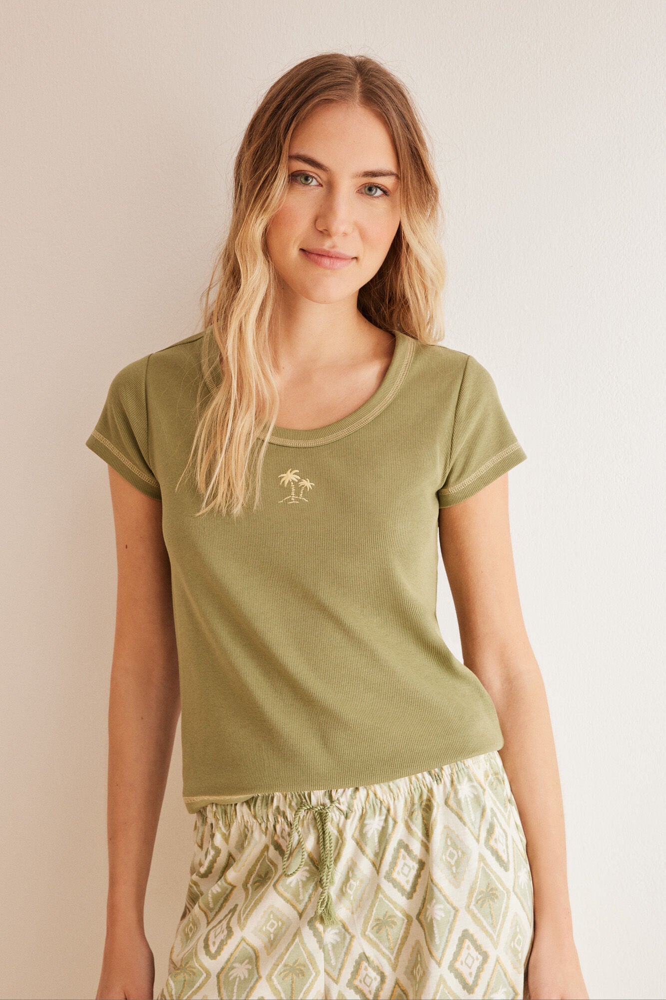 Light Khaki Short Sleeves Capri Pant Pyjama_3597397_93_04