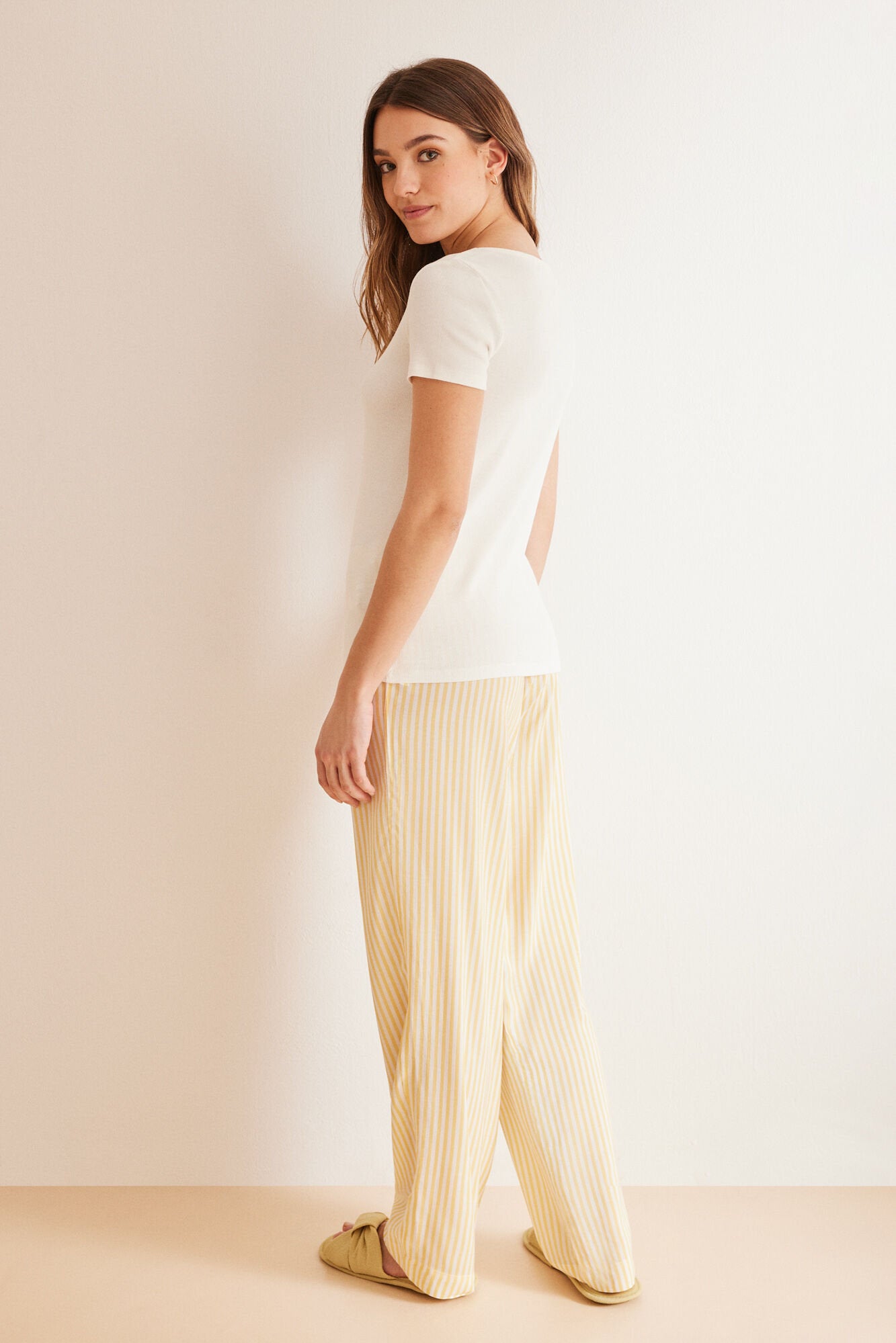 Ivory Short Sleeves Long Pant Pyjama_3597418_96_05