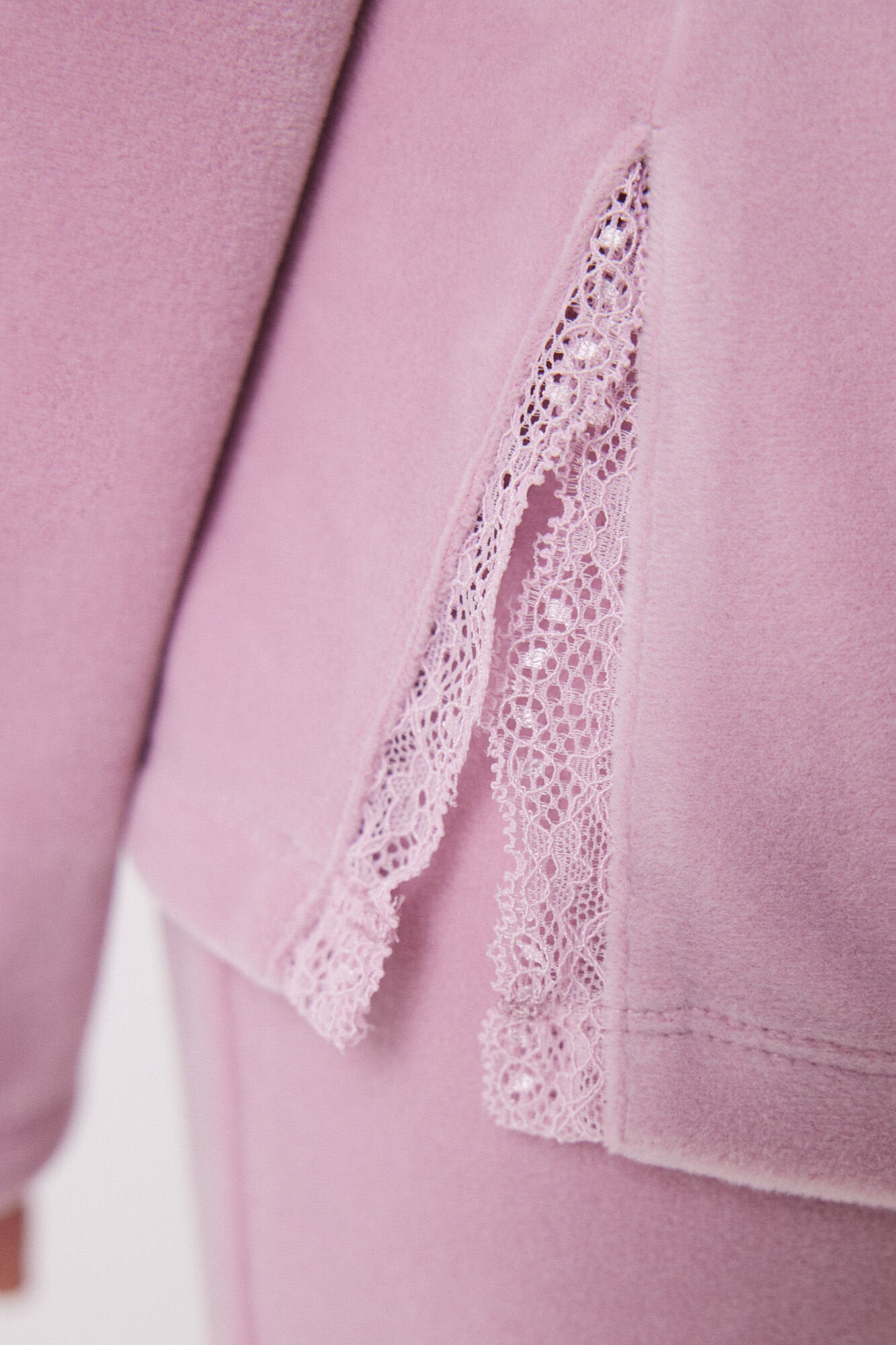 Long Velvet Soft Touch Pink Pajamas_05