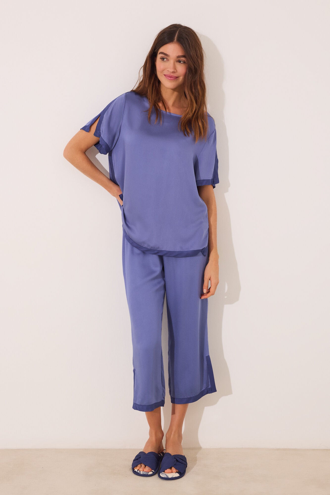 Women Secret_Plain Blue Satin Pyjamas_3599213_10_01