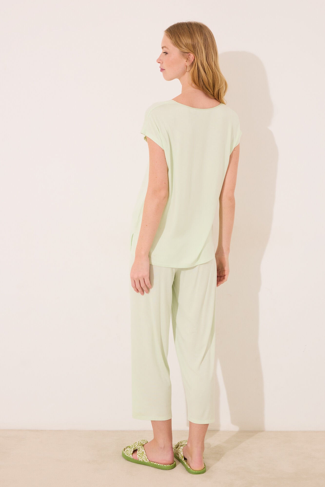 Women Secret_Green Viscose Classic Pyjamas_3599223_28_05