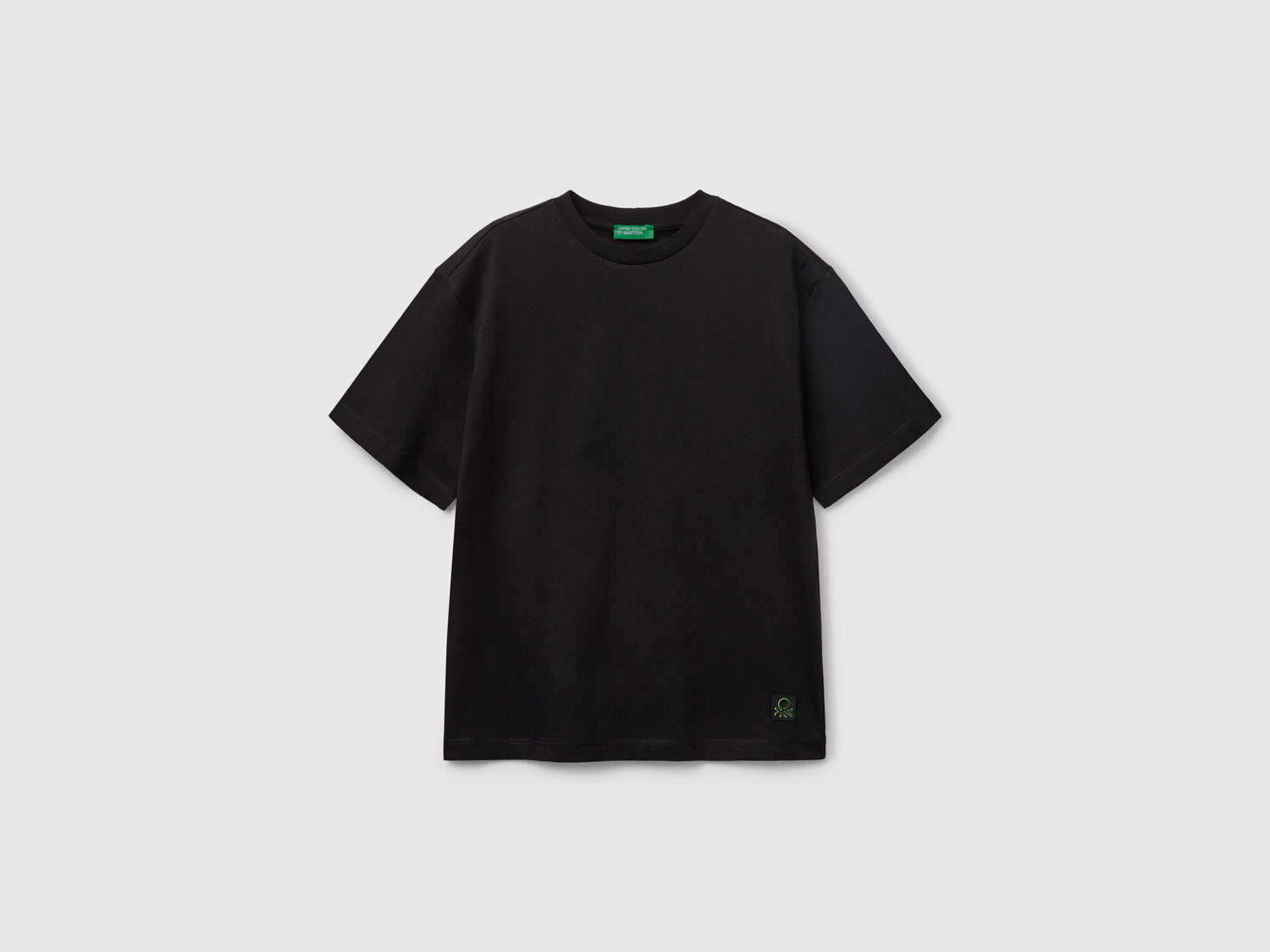 Benetton_Black T-Shirt with Back Print_35RYC10NC_100_01
