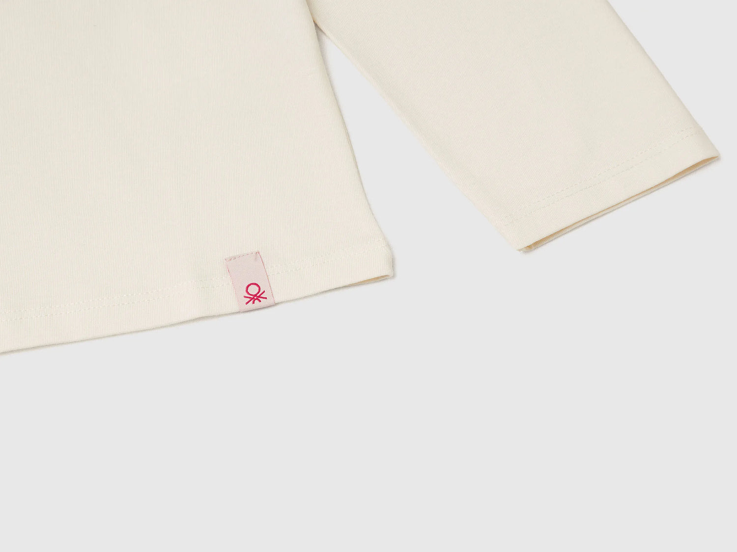 Benetton_Creamy White_Lilo &amp; Stitch ©Disney T-Shirt_35RYC10Q7_0R2_03