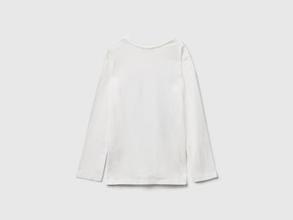 Benetton_Creamy White_T-Shirt with Glitter Print_35RYC10QE_074_02