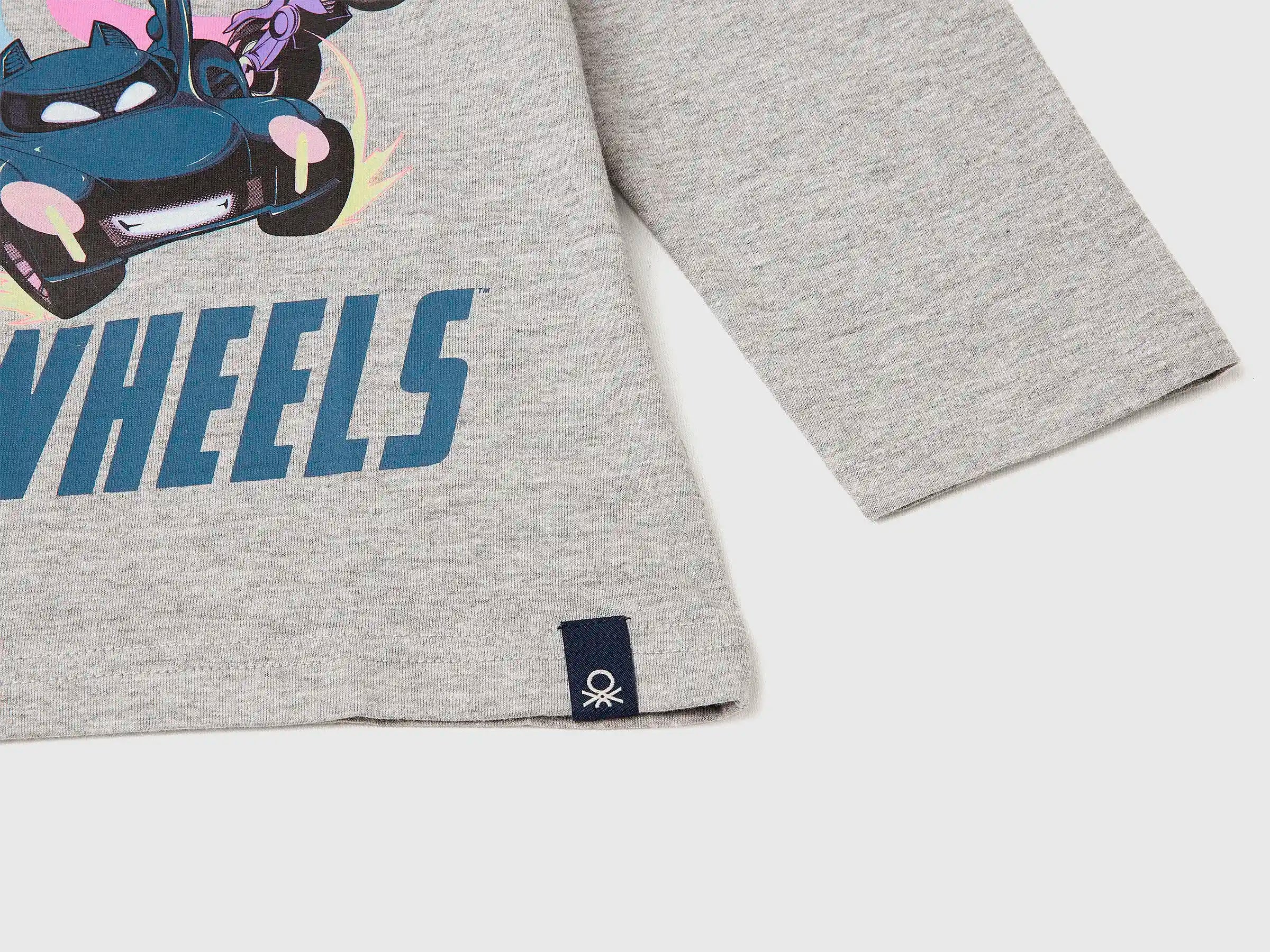 Benetton_Light Gray_T-Shirt Featuring Batwheels ©&amp;ª Dc and Wbei_35RYG10KE_501_03