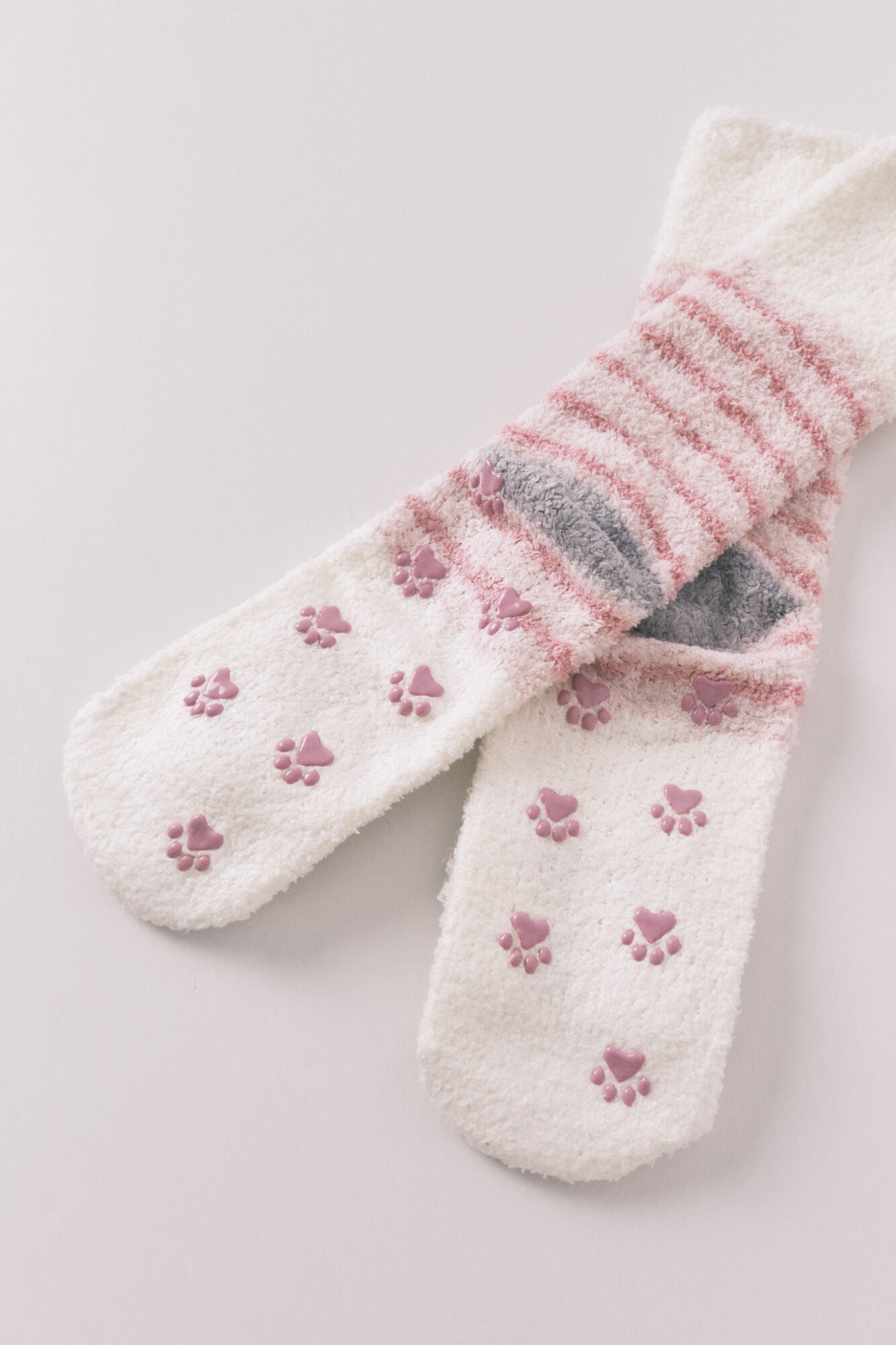 Women Secret_Multi-Color_White Dog Long Socks_3612473_99_03