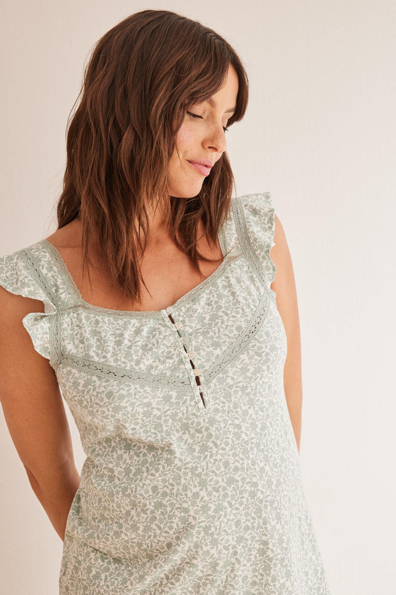 Straps Short Nightdress_3637223_23_03