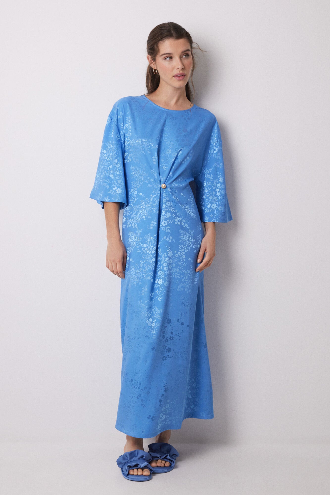 Women Secret_Blue Jacquard Satin Caftan Dress_3639169_19_01