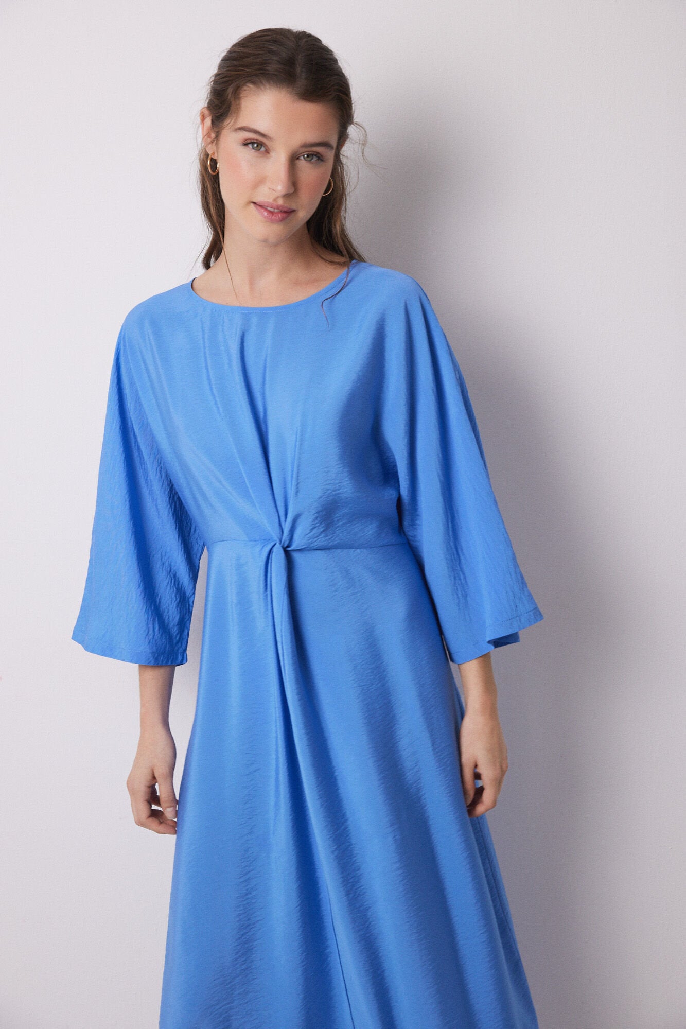 Women Secret_Blue Pleated Satin Caftan Dress_3639170_19_01