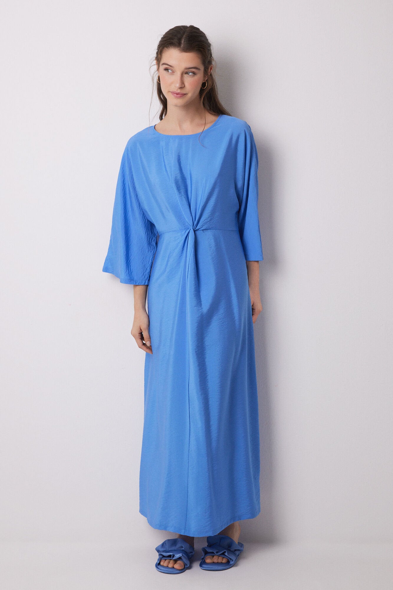 Women Secret_Blue Pleated Satin Caftan Dress_3639170_19_02