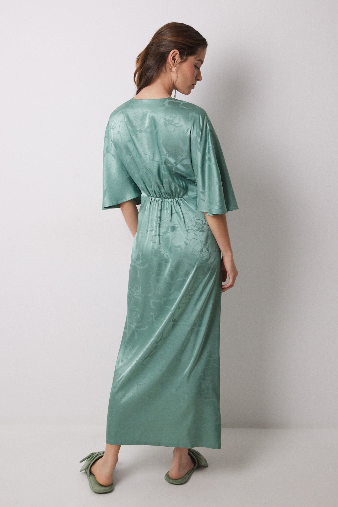 Women Secret_Green Jacquard Satin Caftan Dress_3639171_21_05