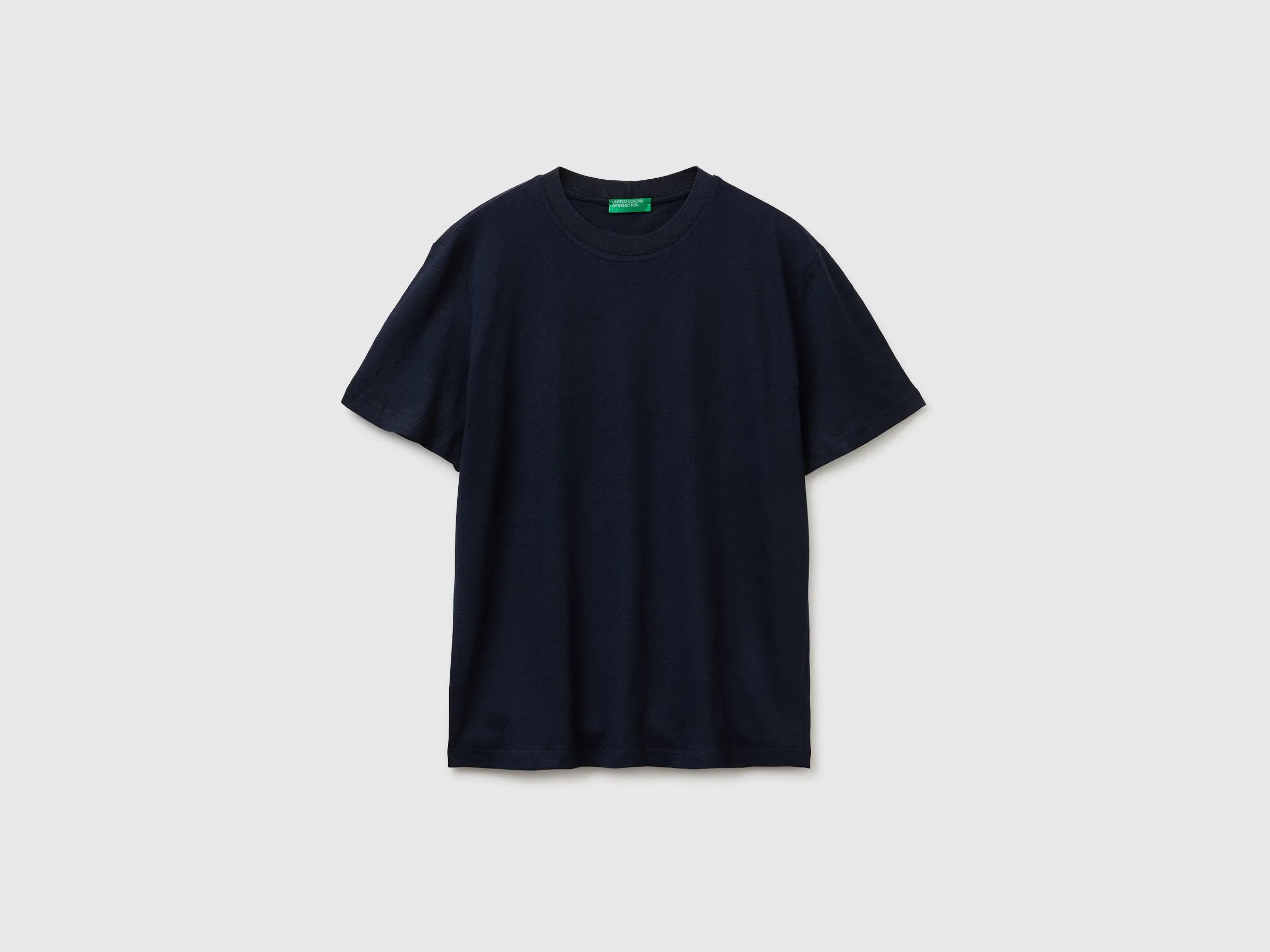 Benetton Dark blue Men Crew Neck T-Shirt in Linen Blend SKU: 36IBU10CE_016 Image 01