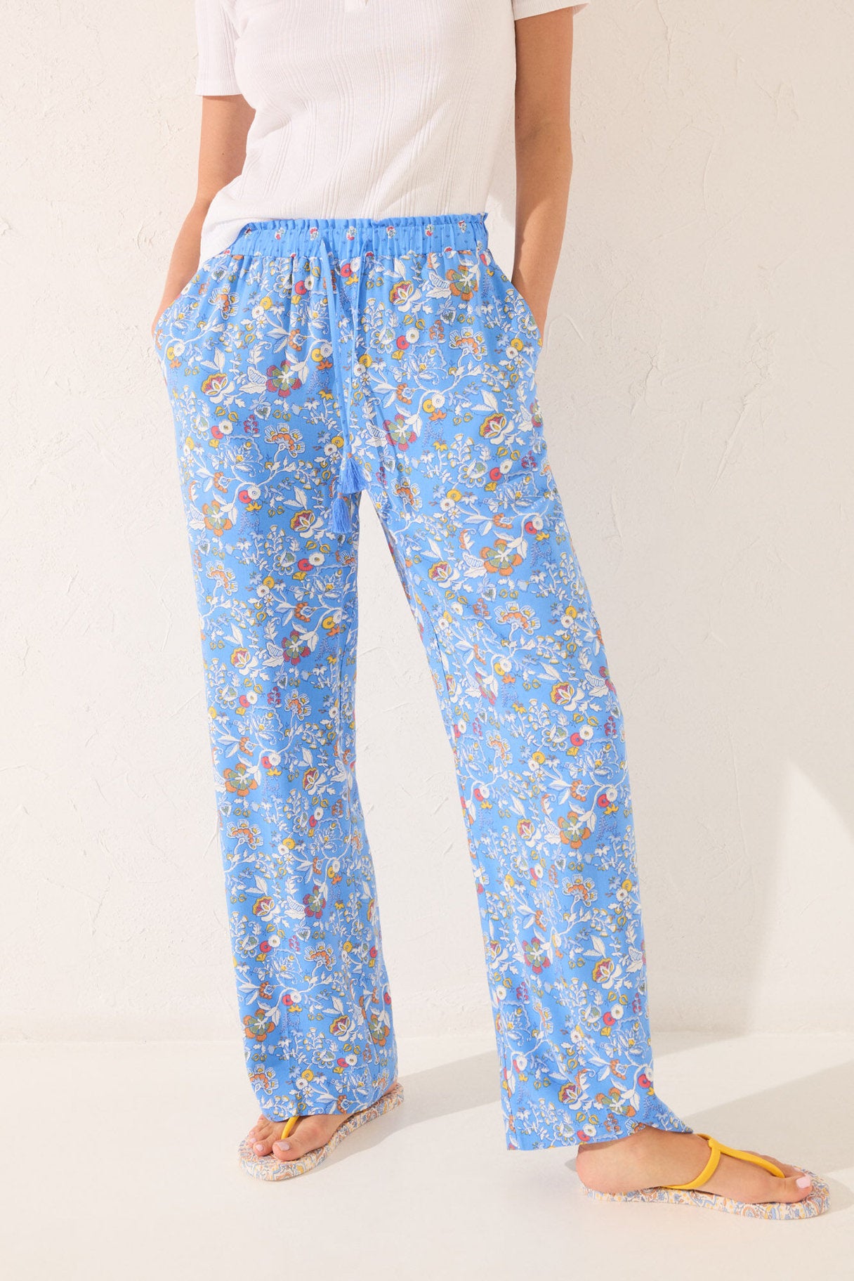 Women Secret_Long Blue Floral Viscose Trouser_3702230_19_02