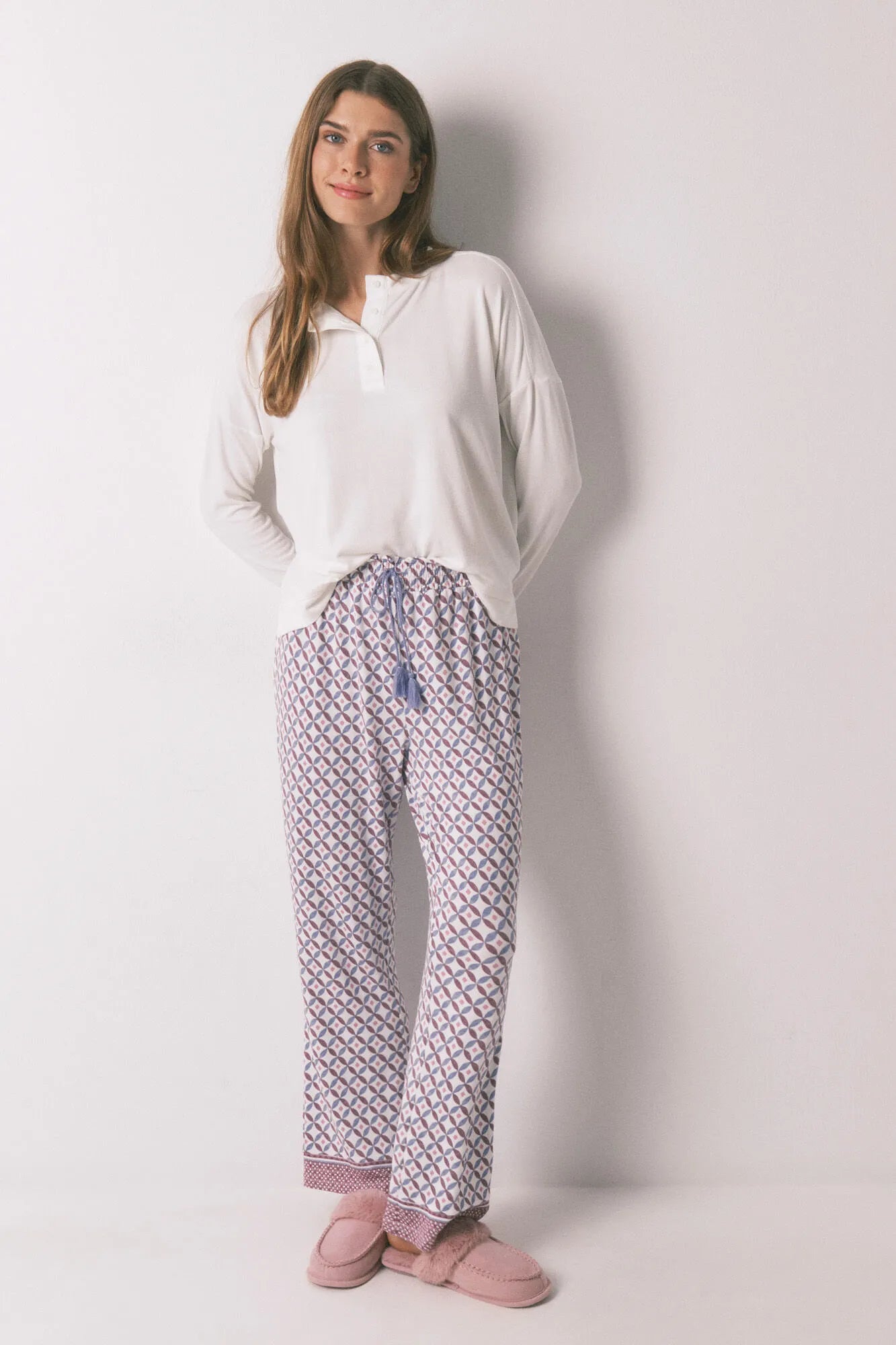 Women Secret_Blue_Wide-Legged Soft Jersey-Knit Blue Long Trouser_3702255_19_01