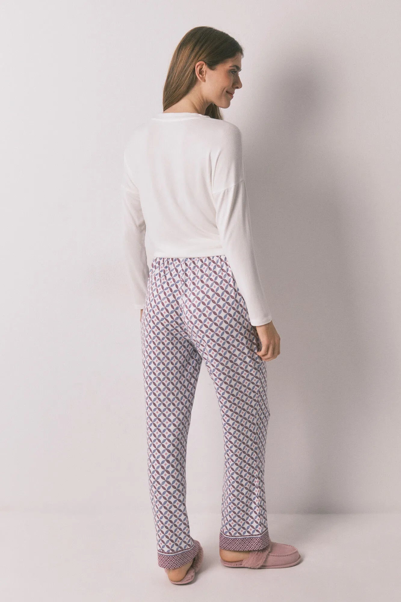 Women Secret_Blue_Wide-Legged Soft Jersey-Knit Blue Long Trouser_3702255_19_04