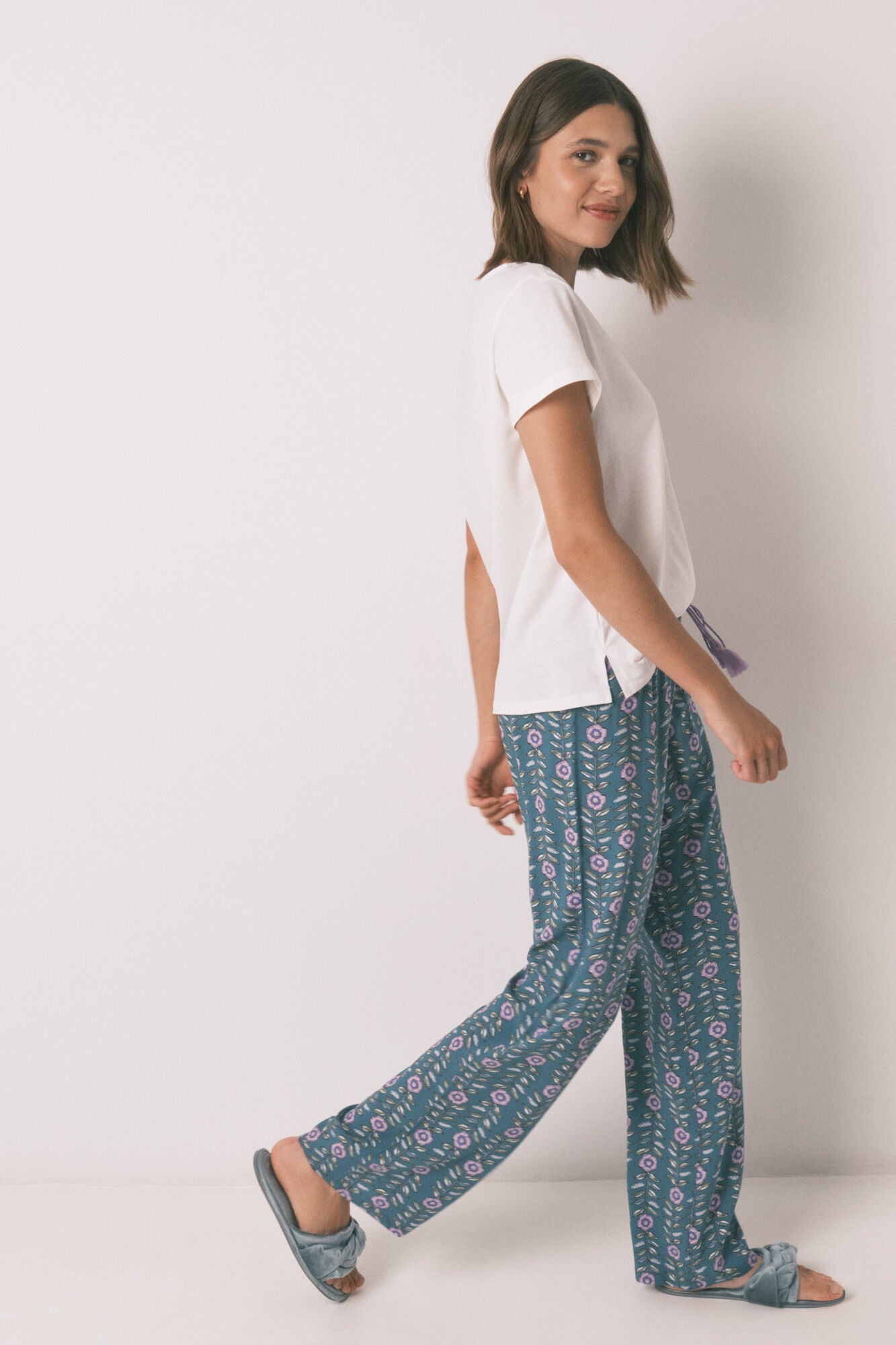Women Secret_Green_Long Viscose Flower Print Trouser_3702257_22_03