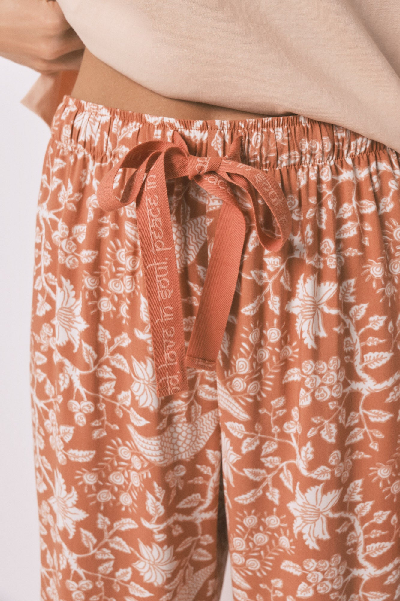 Women Secret_Orange_Long Orange Floral Viscose Trouser_3702258_65_03