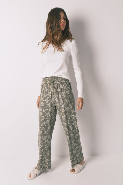 Women Secret_Light Khaki_Long Viscose Trouser with Khaki Flowers_3702259_94_01