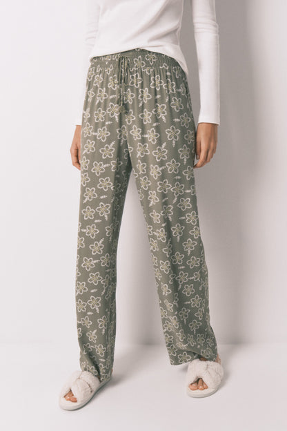 Women Secret_Light Khaki_Long Viscose Trouser with Khaki Flowers_3702259_94_04