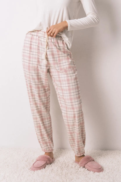 Women Secret_Pink_Long Pink Flannel Trouser with a Plaid Print_3702284_73_02