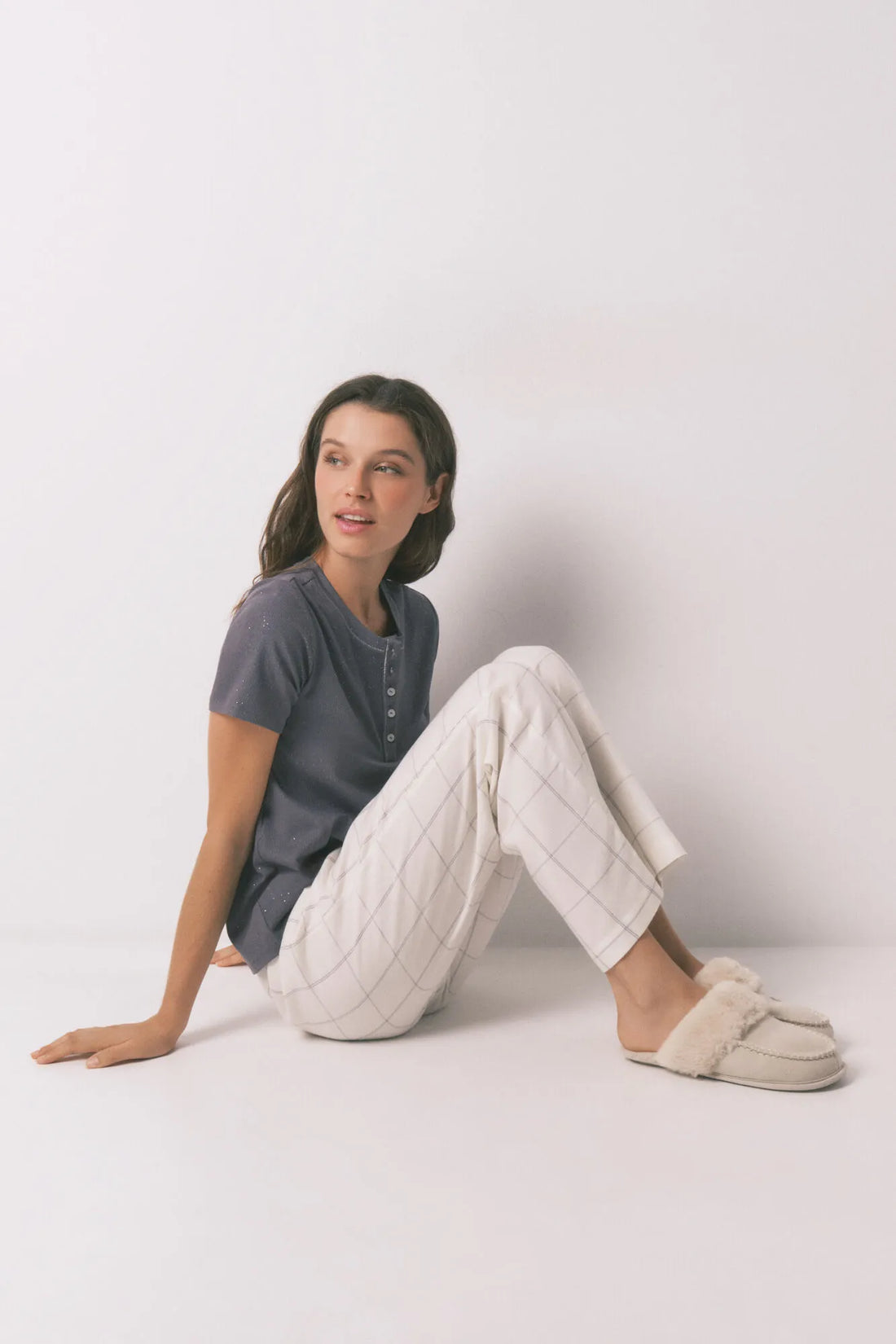 Women Secret_Ivory_Long White Flannel Trouser with a Checkered Print_3702285_96_01