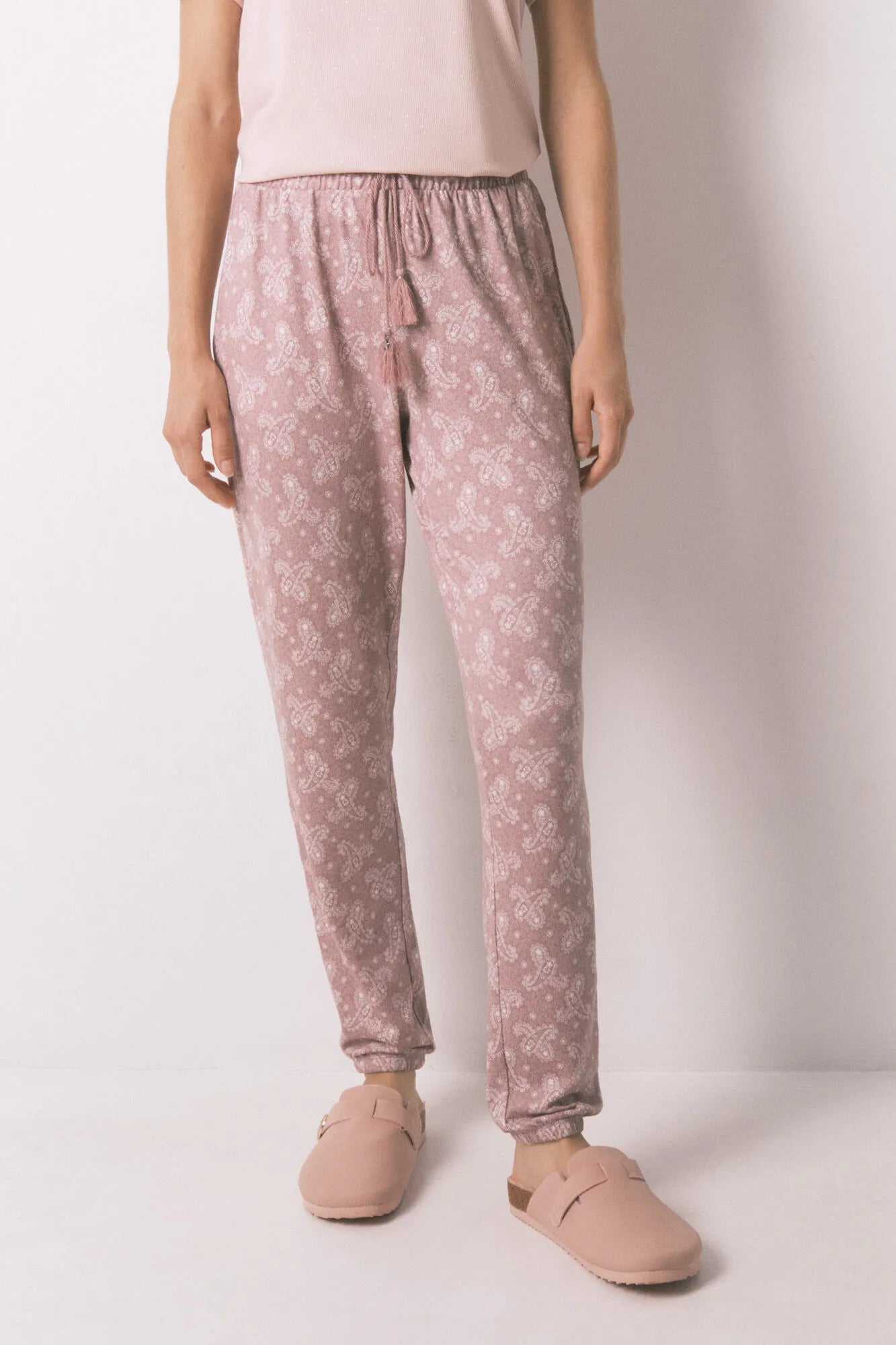 Women Secret_Pink_Long Warm Jersey-Knit Trouser in Soft Pink Paisley_3702293_72_03