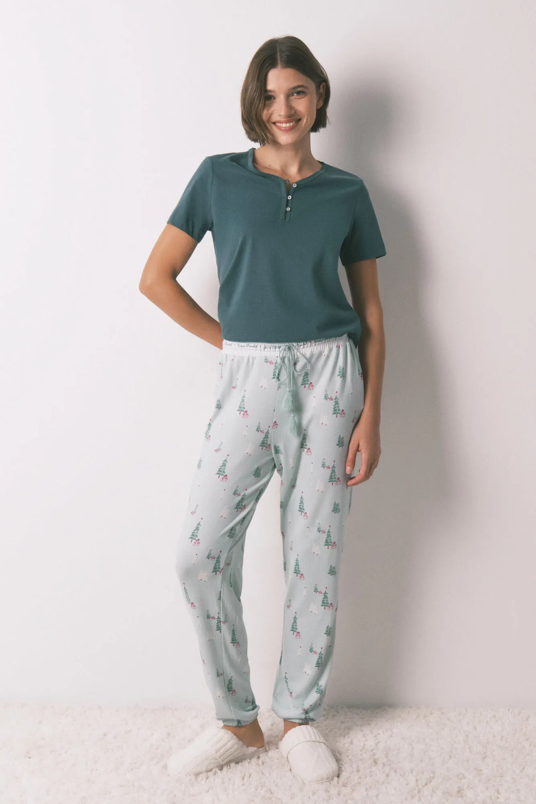 Women Secret_Green_Long Jersey-Knit Trouser with Christmas Print_3702295_23_01