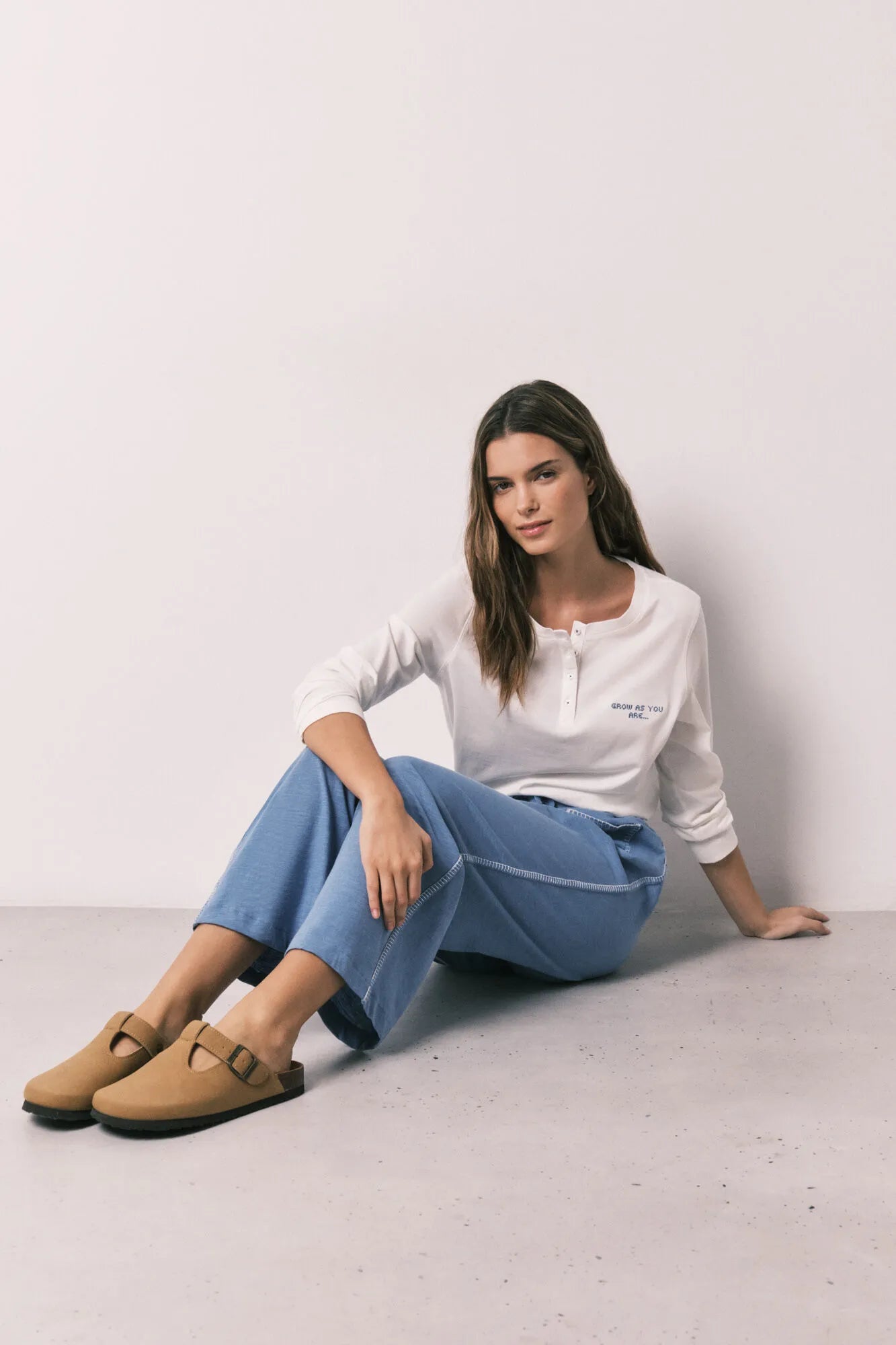 Women Secret Light Blue Women 100% Cotton Denim Capri Trousers SKU: 3703234_16 Image 02
