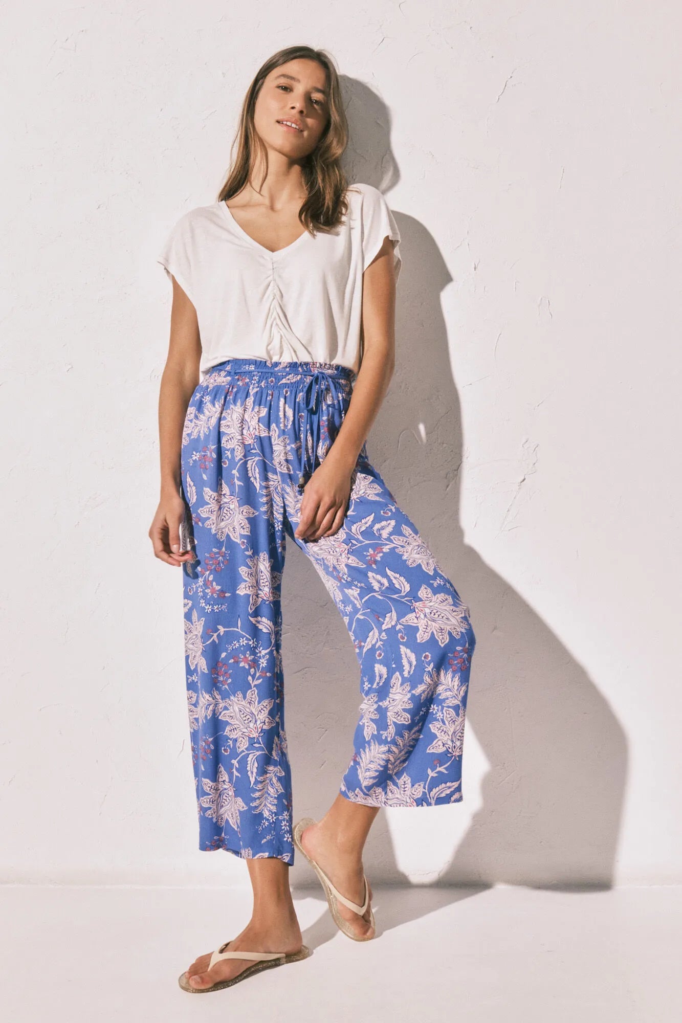 Women Secret Blue Print Women Blue Printed Capri Trousers SKU: 3703241_19 Image 02