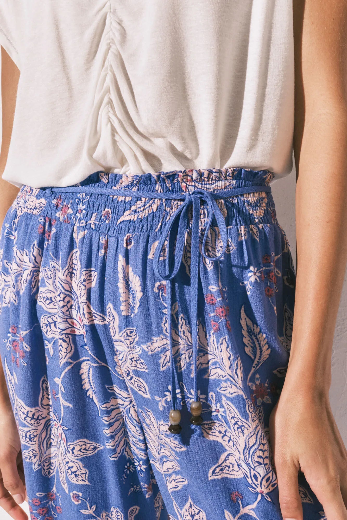 Women Secret Blue Print Women Blue Printed Capri Trousers SKU: 3703241_19 Image 03
