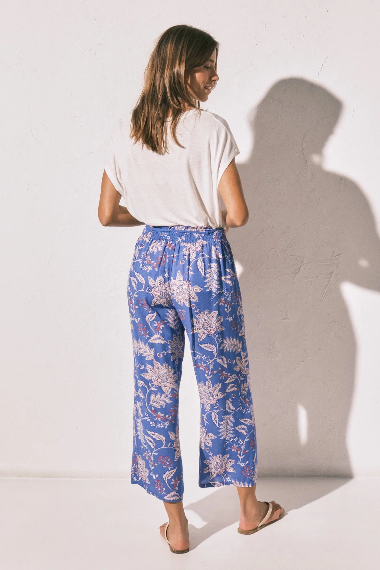 Women Secret Blue Print Women Blue Printed Capri Trousers SKU: 3703241_19 Image 04