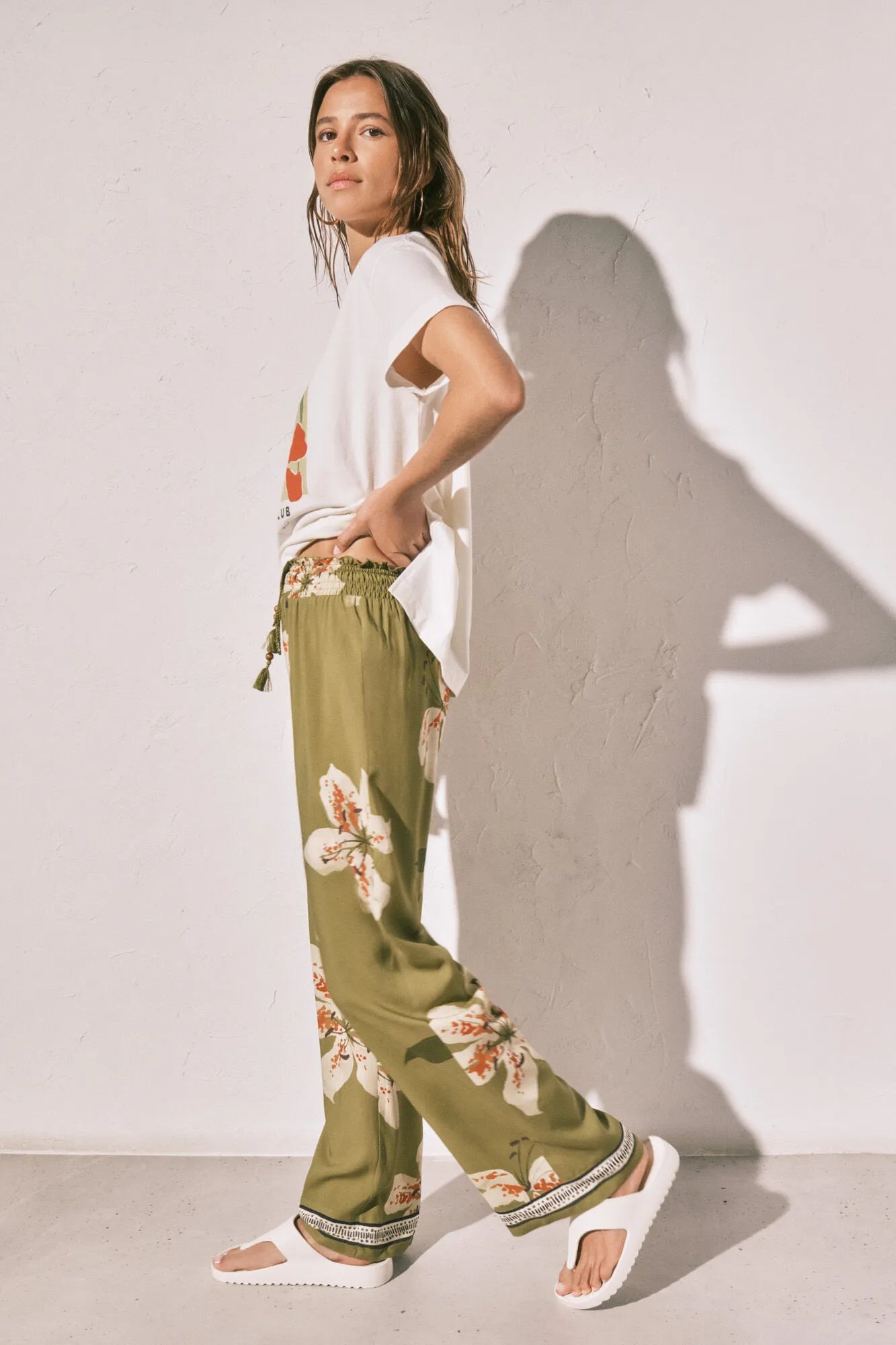 Women Secret Green Print Women Floral Print Long Trousers SKU: 3703249_29 Image 01