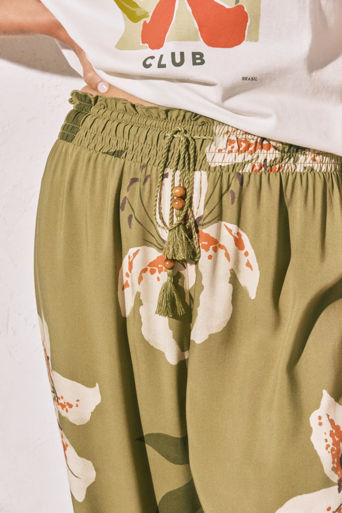 Women Secret Green Print Women Floral Print Long Trousers SKU: 3703249_29 Image 03