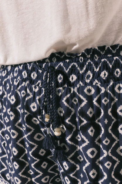 Women Secret Blue Print Women Blue Geometric Print Short Trousers SKU: 3704526_19 Image 03