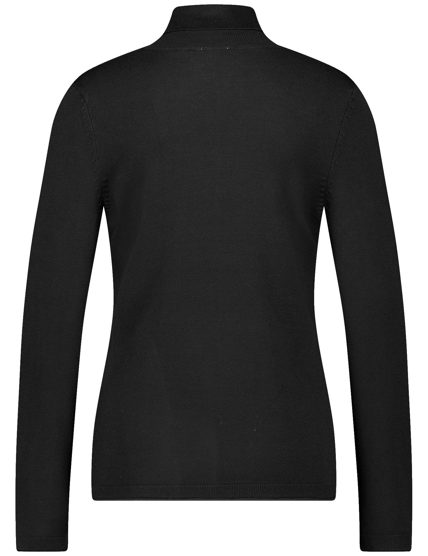 Turtle Neck Pullover With Sleeve Vents_370540-44727_11000_03