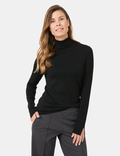 Turtle Neck Pullover With Sleeve Vents_370540-44727_11000_06