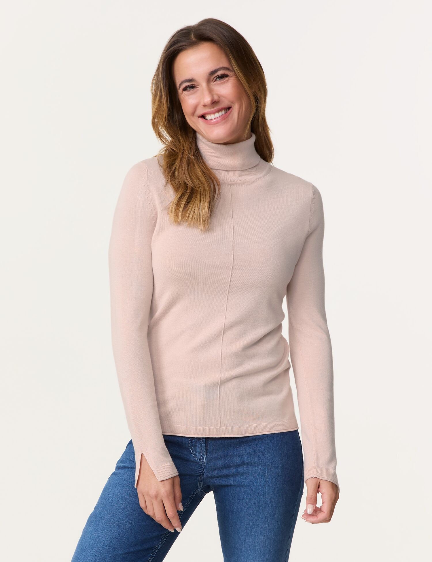 Turtle Neck Pullover With Sleeve Vents_370540-44727_30917_01