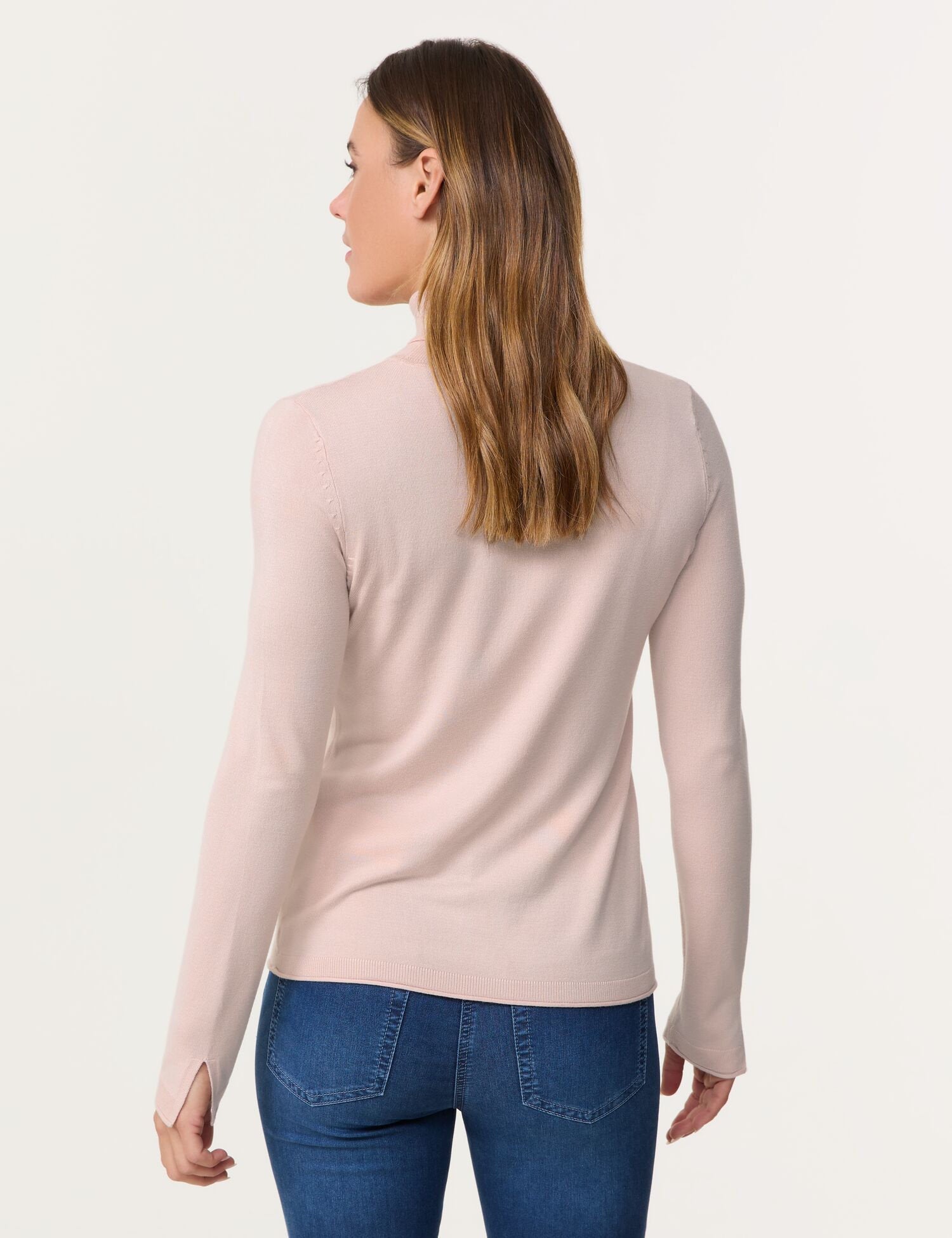 Turtle Neck Pullover With Sleeve Vents_370540-44727_30917_04