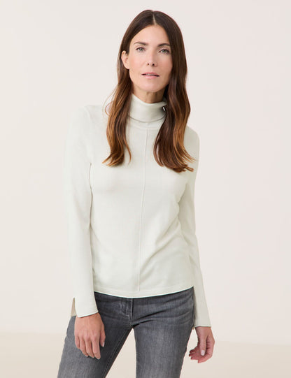 Turtleneck Sweater with Arm Slits_370540-44727_99700_01