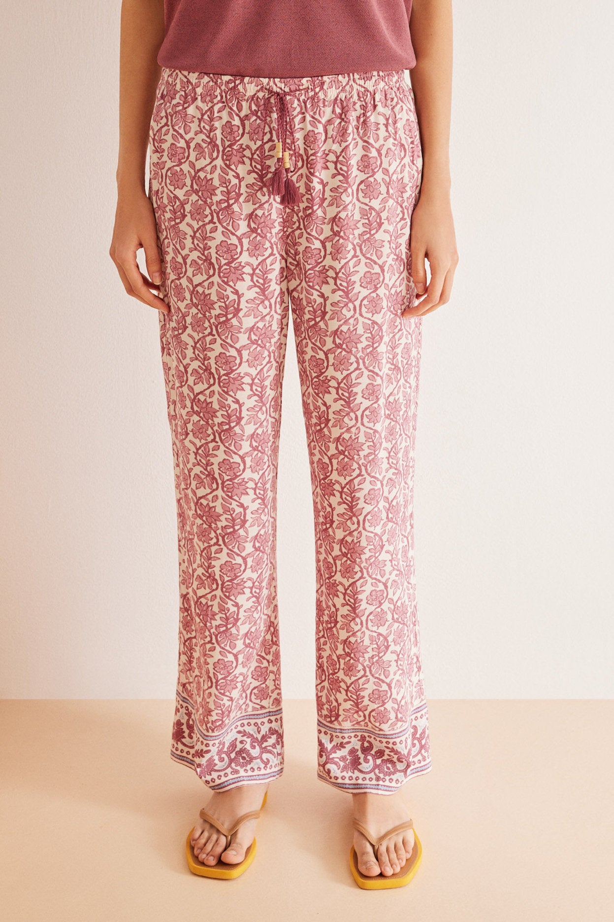 Maroon Print Long Pant_3707217_58_02