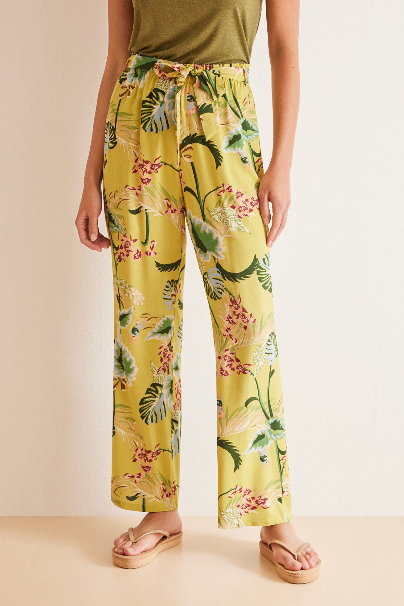 Long Floral Flowing Trousers_03