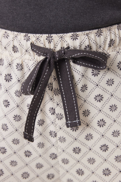 Women Secret_Long Carrot Trouser with Checkered and Floral Print_3709648_96_04