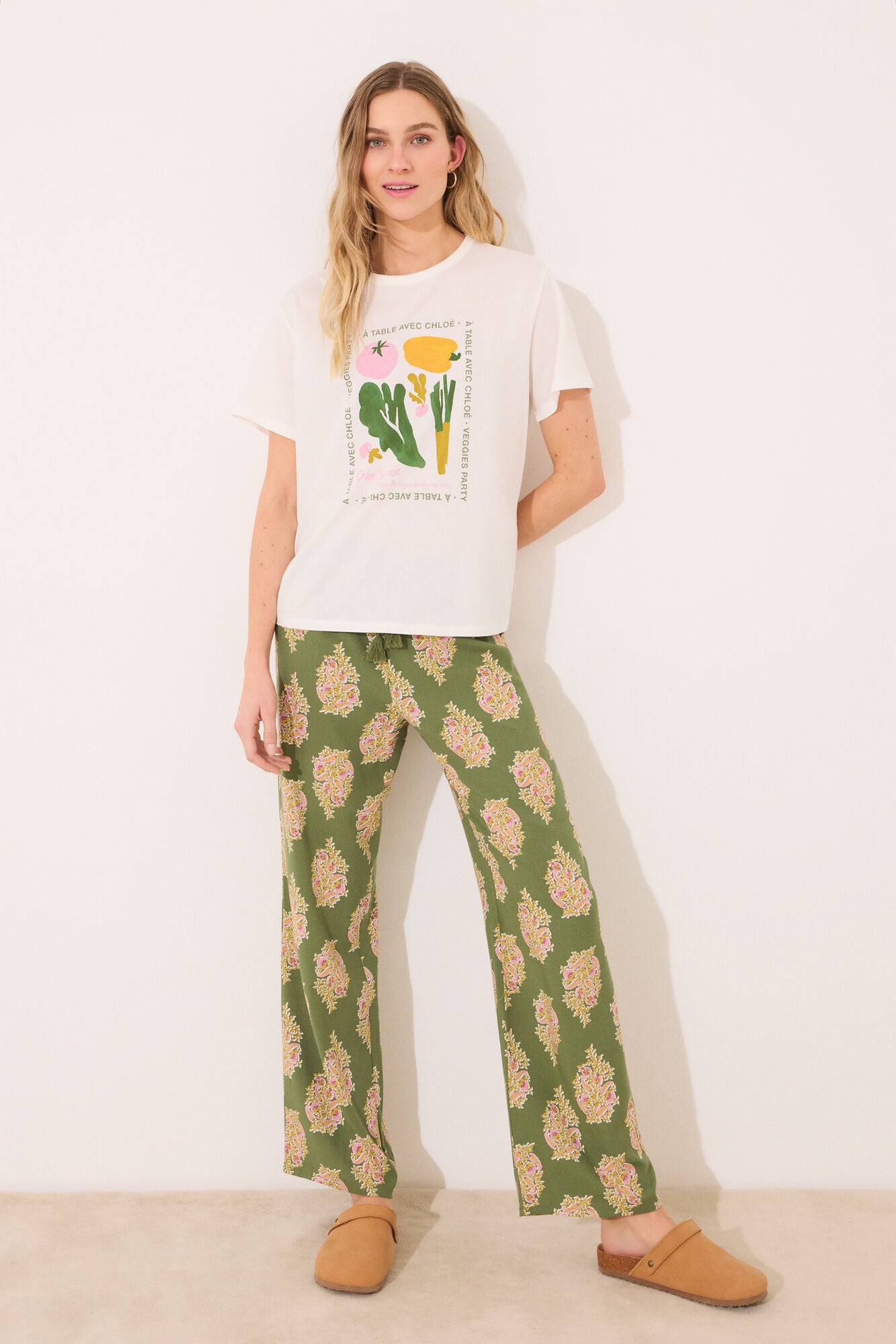 Women Secret_Long Lounge Trouser with Viscose Flowers_3709658_29_03