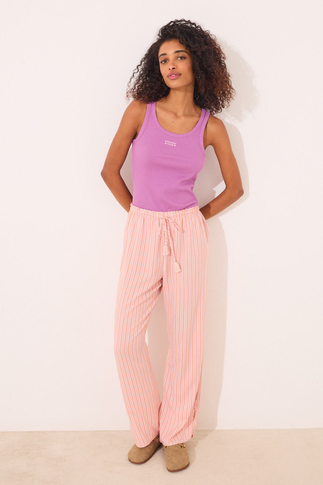 Women Secret_Long Viscose Trouser with Striped Print_3709660_73_01
