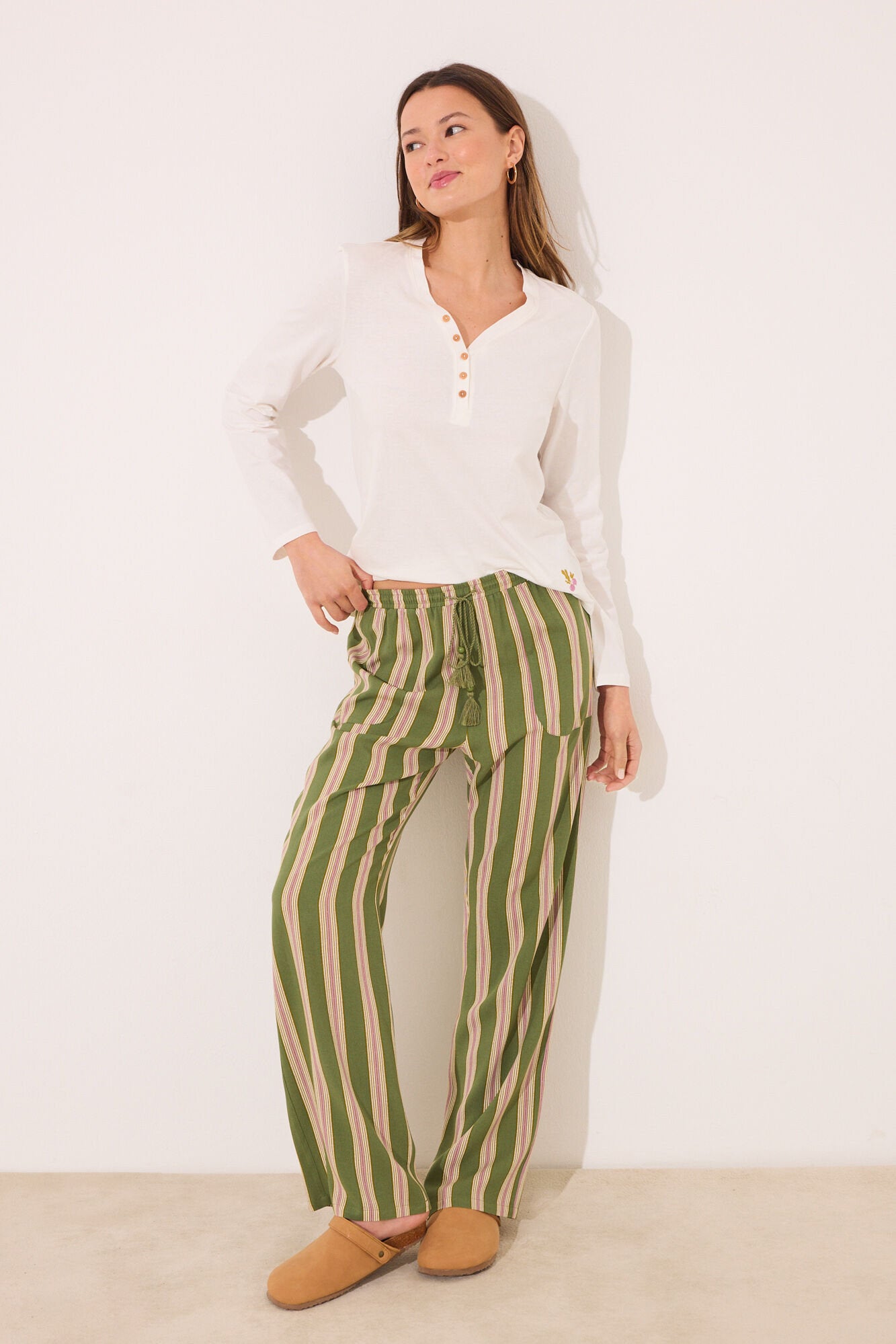 Women Secret_Striped Viscose Lounge Long Trouser_3709661_29_01